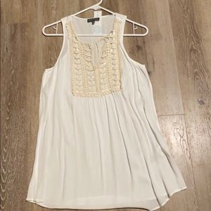 Market and Spruce crochet tank